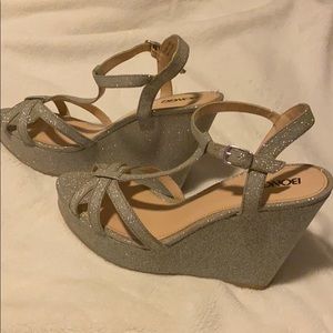 silver glitter heels ✨